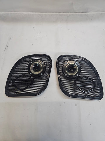 15-23 Road Glide with 2" tweeter with Diamond audio horn speakers grill shield emblem set