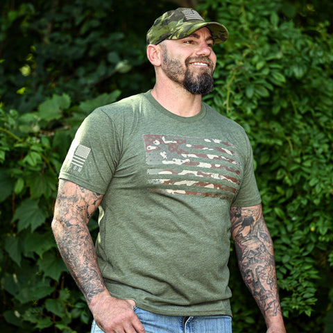 Men's Camo American Flag Patriotic T-Shirt (Army Green)