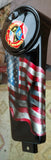 Harley Davidson 9/11 Tribut auf einer abgenutzten und zerfetzten amerikanischen Flagge Konsole