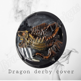 Derby-Abdeckung mit Drachenmotiv