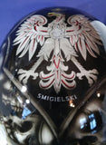 Benutzerdefinierter polnischer Adler mit Totenkopf-Motivhelm